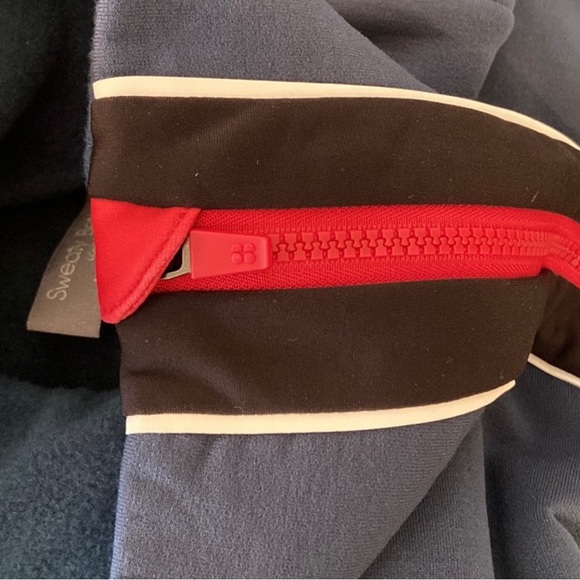 Sweaty Betty striped sweatshirt size large $175 - Picture 5 of 7